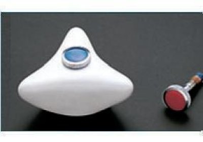 画像1: 水栓金具 TOTO　THY415　部材 陶器三角ハンドル (白色) 青・赤こねじ付き [■]